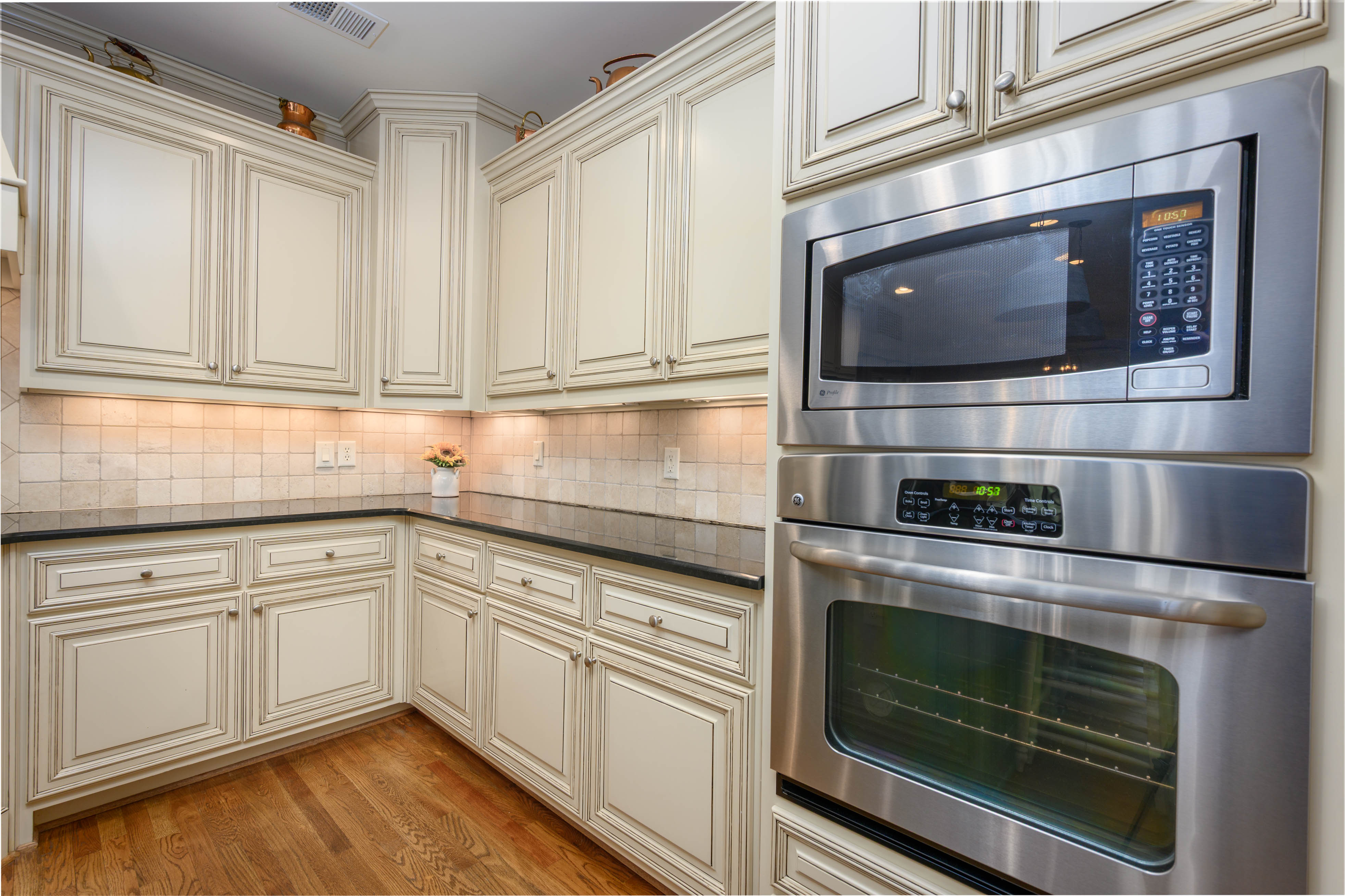 1151 Wrayswood Circle image 11